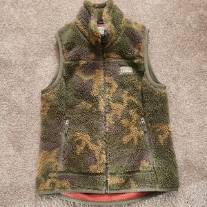 LL Bean Camo Sherpa Fleece Vest